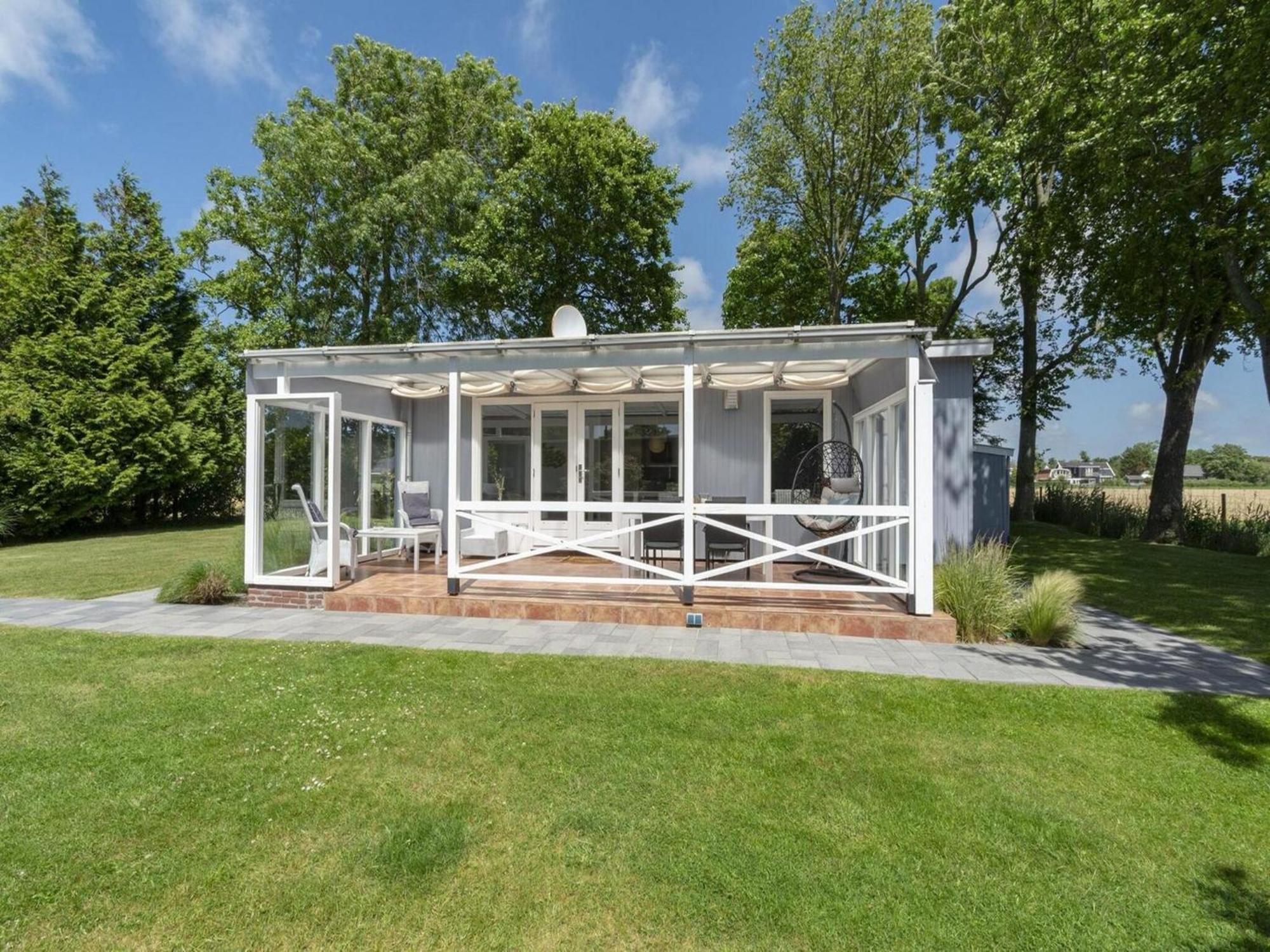 Modern Holiday Home With Large Garden Sint Maartensvlotbrug Exteriér fotografie